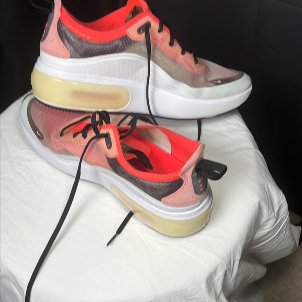 Nike AIR MAX Women's  Running Shoes size 8.5 - Picture 4 of 16